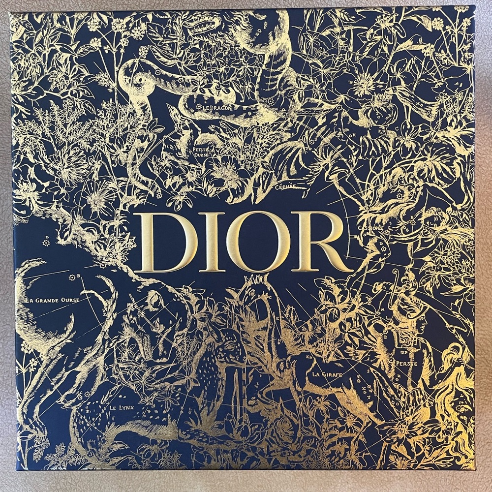 Dior 2022 Christmas box with Dior notebook, and Christmas star in packaging